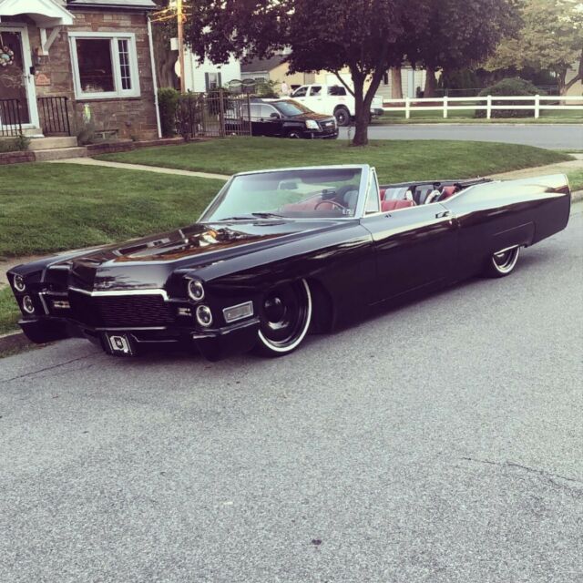 Cadillac DeVille Convertible 1968 image number 1