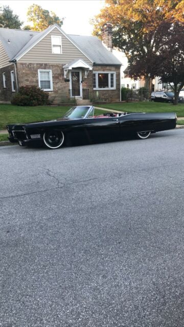 Cadillac DeVille Convertible 1968 image number 14