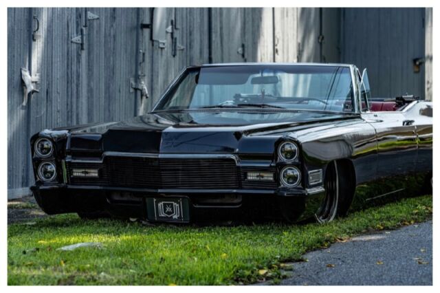 Cadillac DeVille Convertible 1968 image number 18