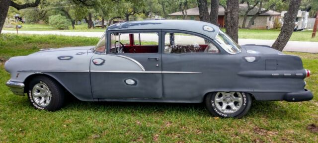 Pontiac Chieftain Sedan 860 1956 image number 1