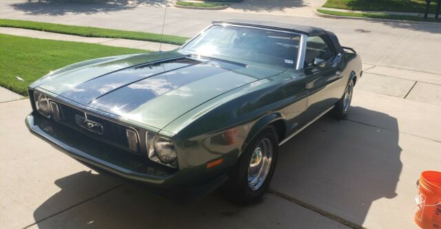 Ford Mustang 1973 image number 2