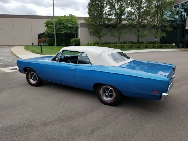 Plymouth Road Runner 1969 image number 31