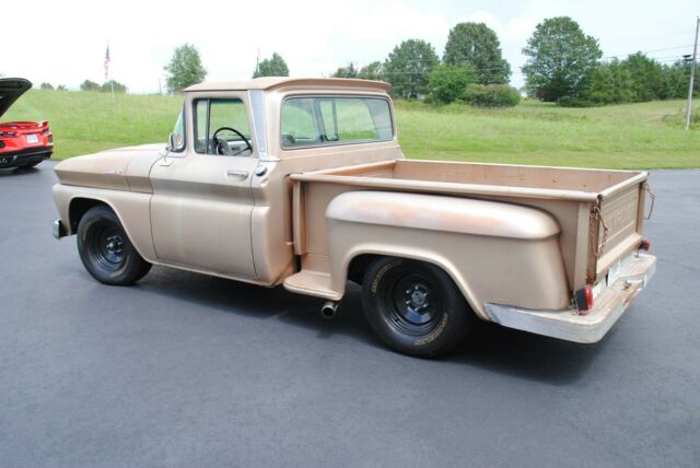 Chevrolet C10 Pickup 1961 image number 27