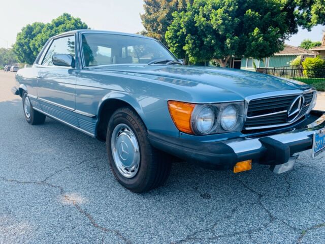 Mercedes-Benz SL-Class 1976 image number 30