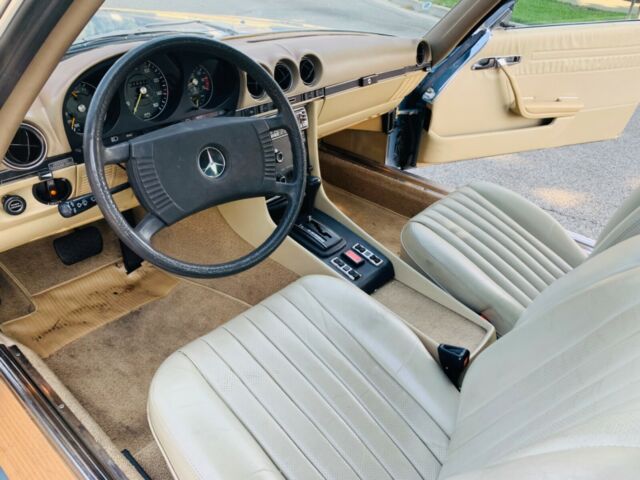 Mercedes-Benz SL-Class 1976 image number 43