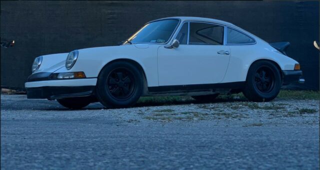 Porsche 911 1973 image number 1