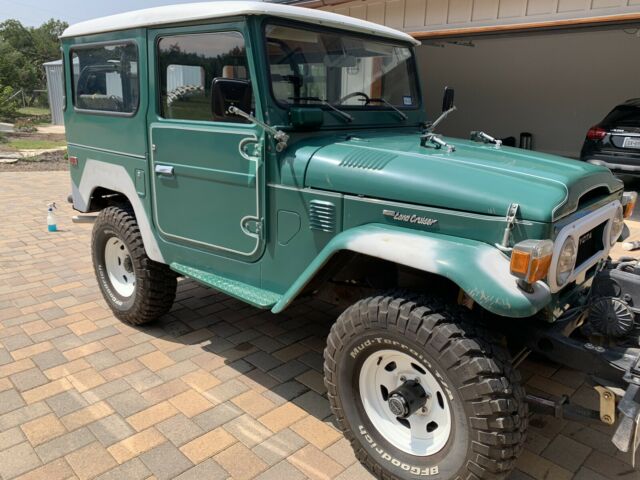 Toyota Land Cruiser 40 1976 image number 24