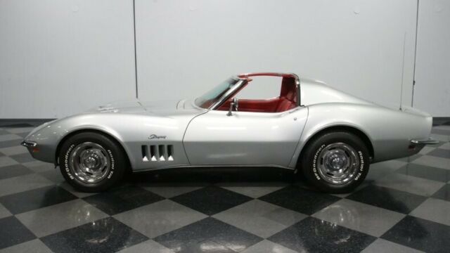 Chevrolet Corvette 1969 image number 2