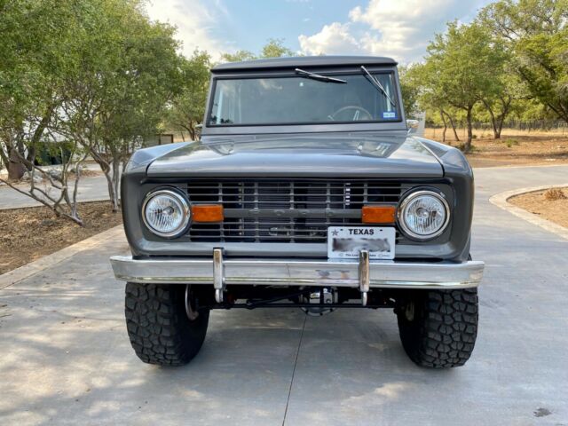 Ford Bronco 1973 image number 24