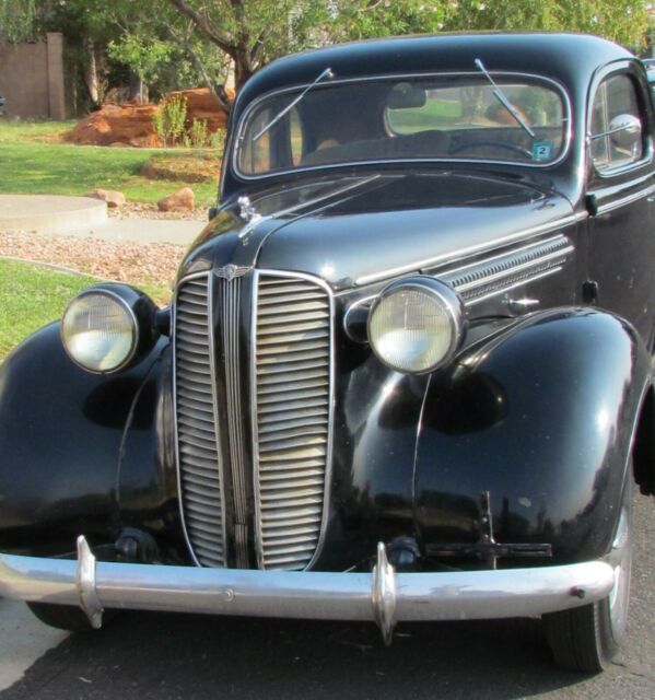 Dodge D5 Business Coupe 1937 image number 25