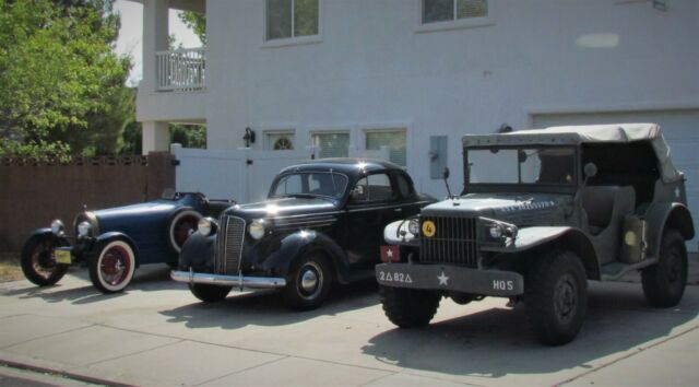 Dodge D5 Business Coupe 1937 image number 30