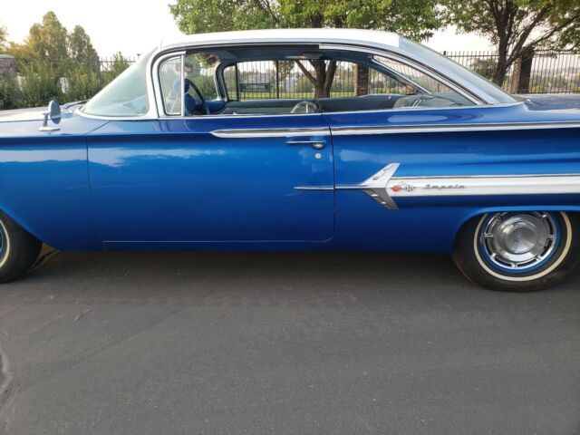 Chevrolet Impala 1960 image number 2