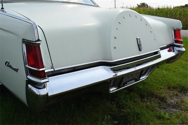 Lincoln Mark Series 1969 image number 21