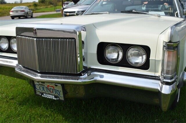 Lincoln Mark Series 1969 image number 29