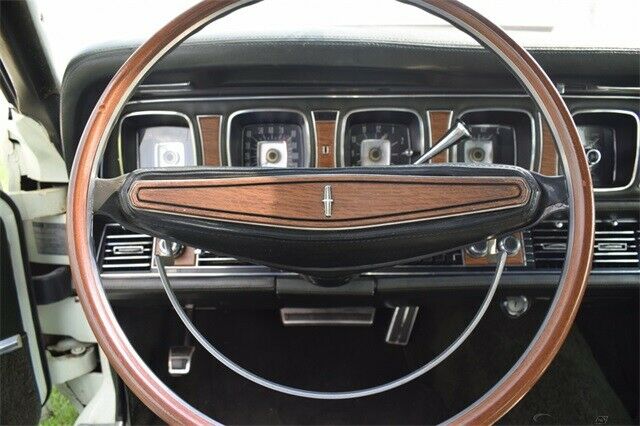 Lincoln Mark Series 1969 image number 40