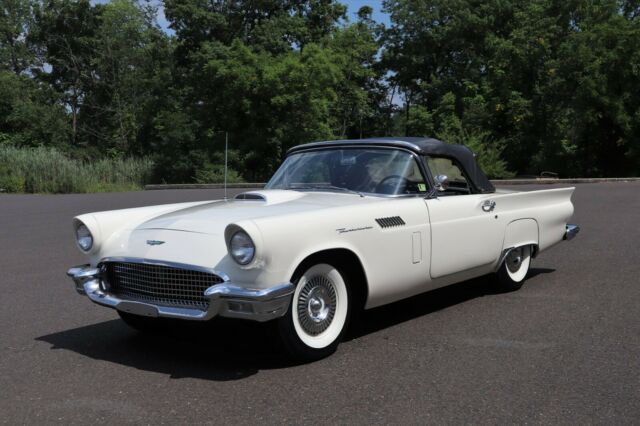 Ford Thunderbird 1957 image number 1