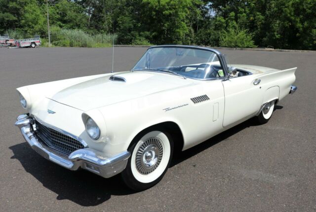 Ford Thunderbird 1957 image number 23