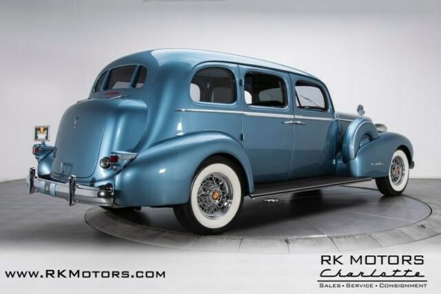 Cadillac Fleetwood 1937 image number 1