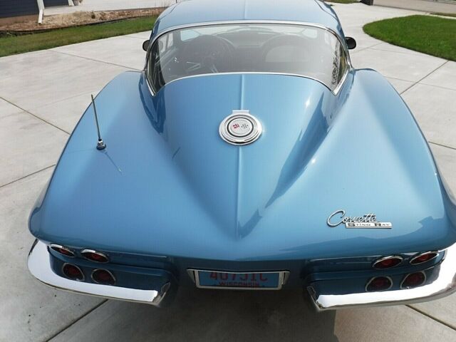 Chevrolet Corvette 1965 image number 33