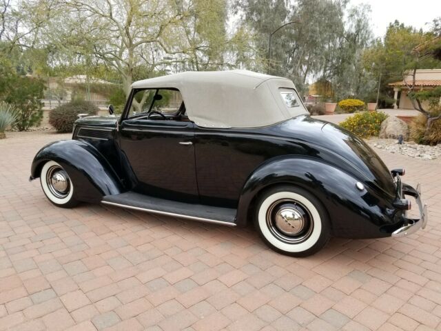 Ford Cabriolet 1937 image number 2