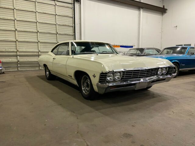 Chevrolet Impala 1967 image number 1