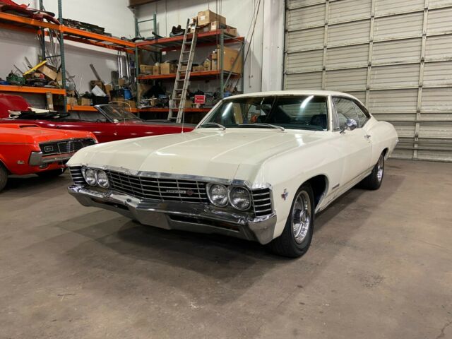 Chevrolet Impala 1967 image number 24