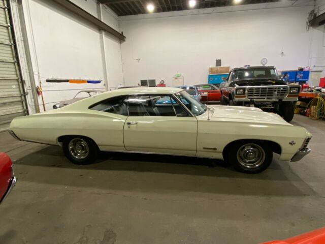 Chevrolet Impala 1967 image number 33