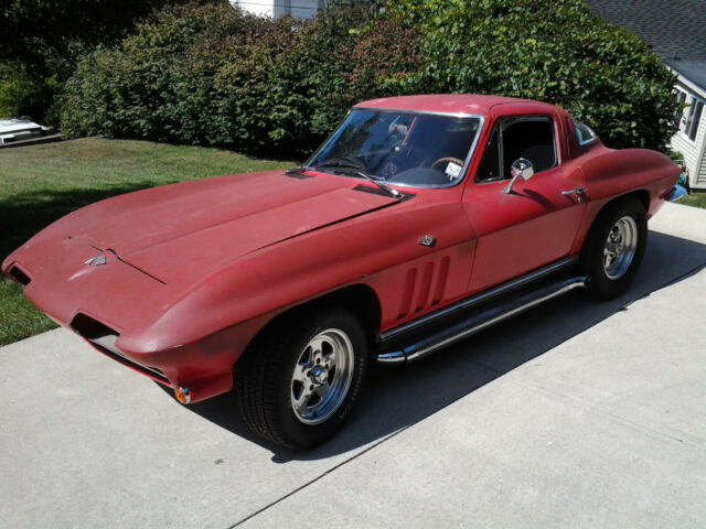 Chevrolet Corvette 1965 image number 1