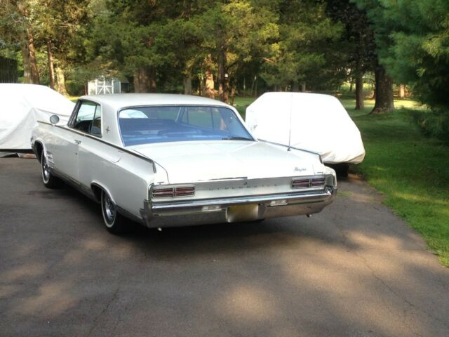 Oldsmobile Starfire 1964 image number 27