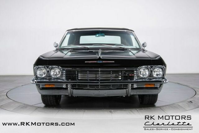 Chevrolet Impala 1965 image number 19