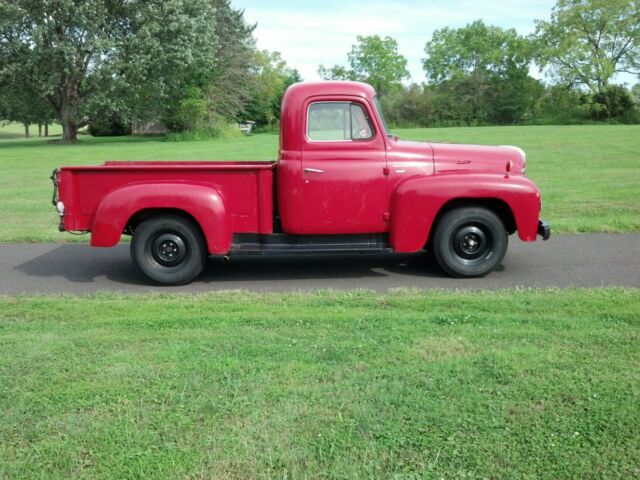 International Harvester L110 1952 image number 25