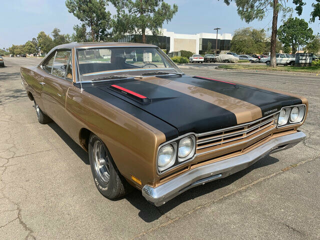 Plymouth Road Runner 1969 image number 2