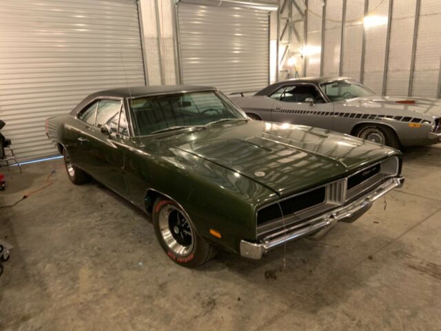 Dodge Charger 1969 image number 2