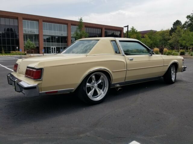 Chrysler LeBaron 1979 image number 2