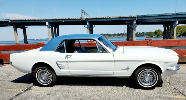 Ford Mustang 1966 image number 25