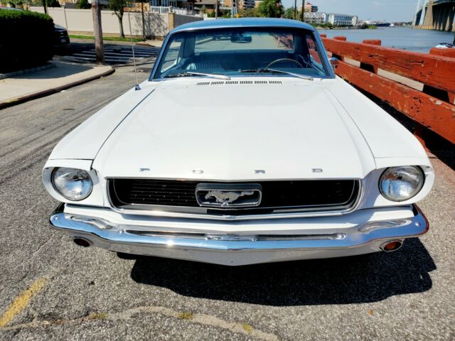 Ford Mustang 1966 image number 26