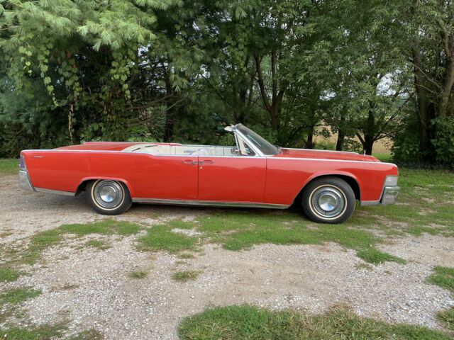 Lincoln Continental 1965 image number 12