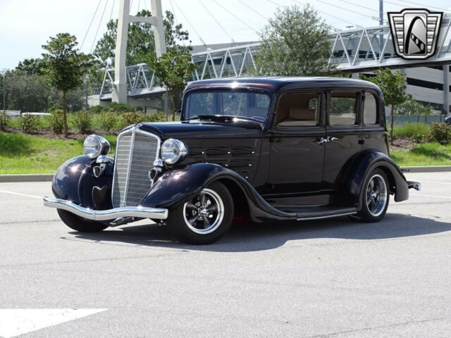 REO Flying Cloud 1934 image number 3