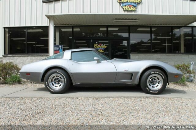 Chevrolet Corvette 1978 image number 19