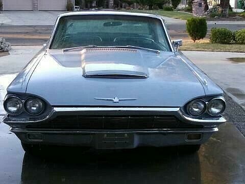 Ford Thunderbird 1965 image number 2