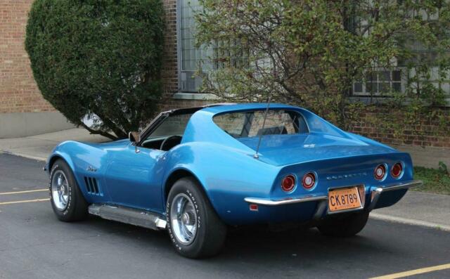 Chevrolet Corvette 1969 image number 2