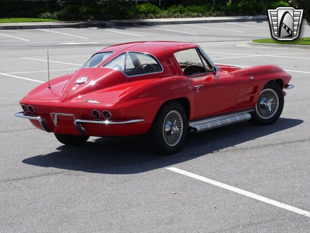 Chevrolet Corvette 1963 image number 30