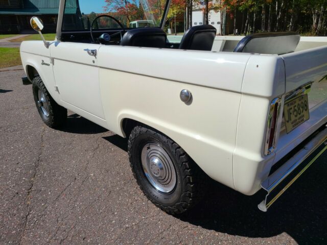 Ford Bronco 1966 image number 13