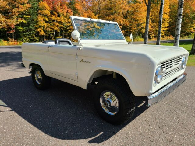 Ford Bronco 1966 image number 16