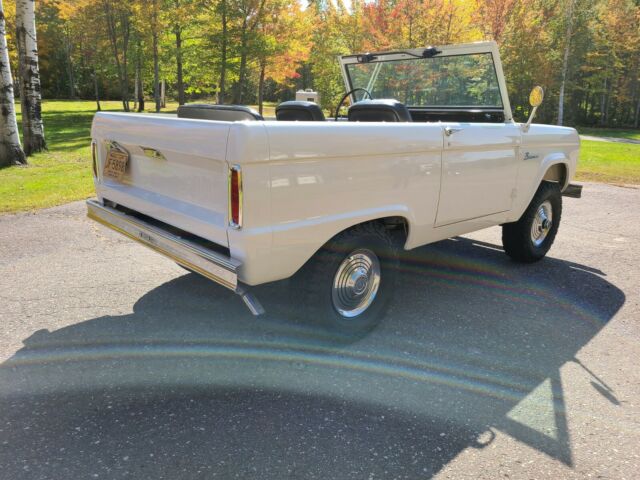 Ford Bronco 1966 image number 21