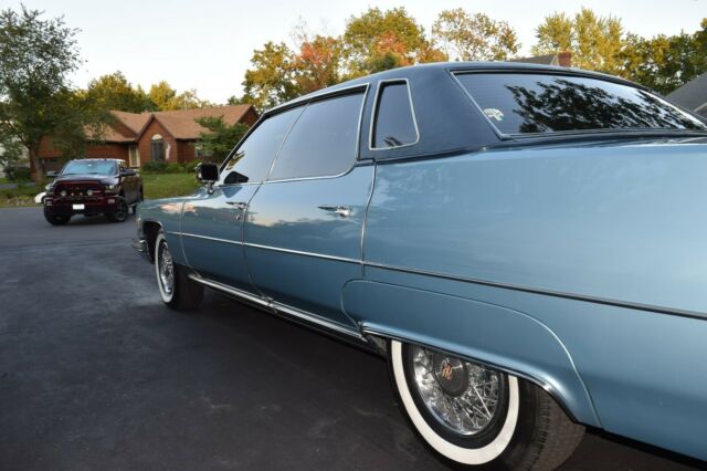 Cadillac DeVille 1976 image number 40