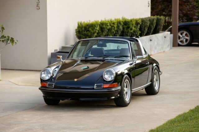 Porsche 911 1972 image number 0