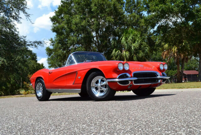 Chevrolet Corvette 1962 image number 28