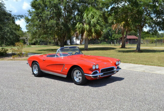 Chevrolet Corvette 1962 image number 29