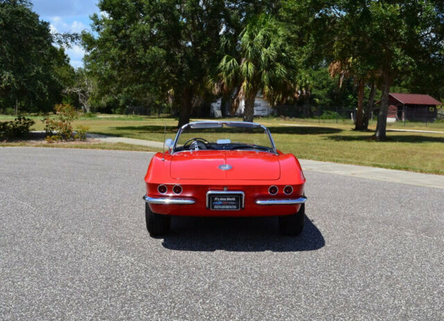 Chevrolet Corvette 1962 image number 37